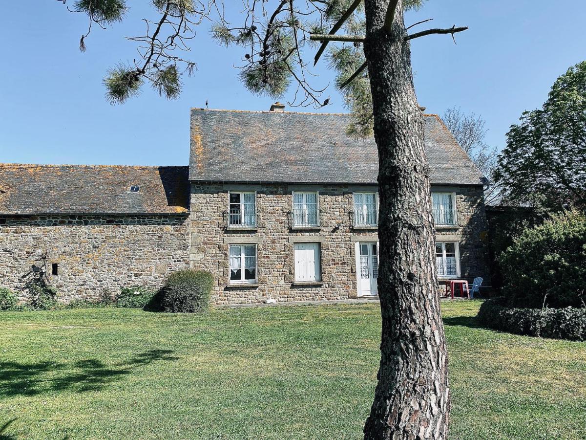 Hotel Domaine De L'Aumone Cherrueix Exterior foto